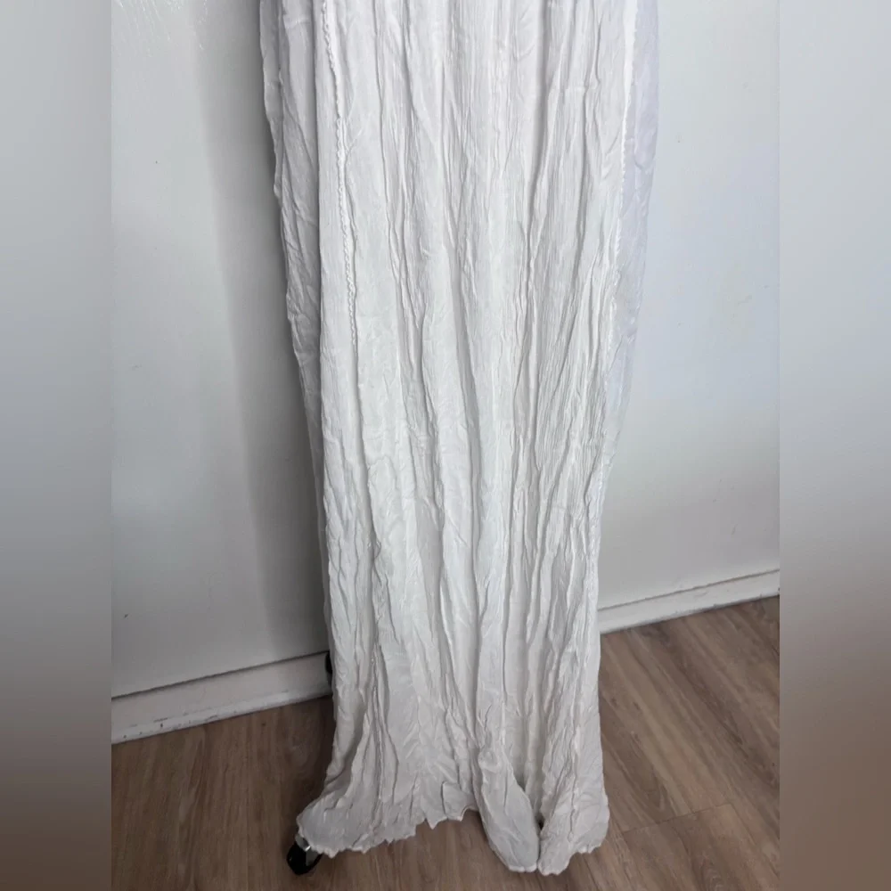 Abercrombie & Fitch White Lace Halter Maxi Dress‎ Small